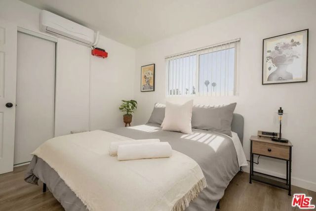 2417 S Budlong Avenue 4, Los Angeles, CA 90007