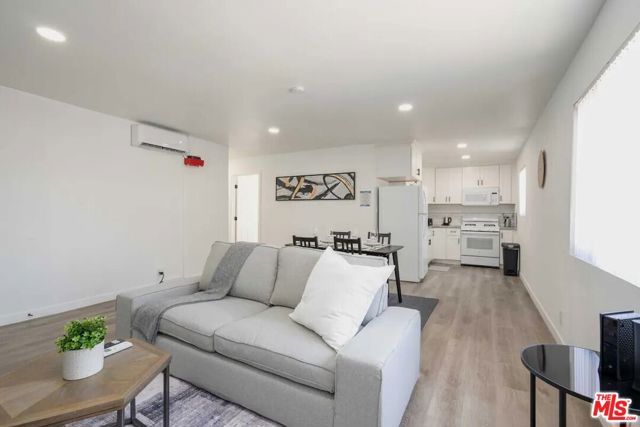 2417 S Budlong Avenue 4, Los Angeles, CA 90007