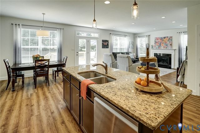 3736 Wivenhall Dr, Midlothian, VA 23112
