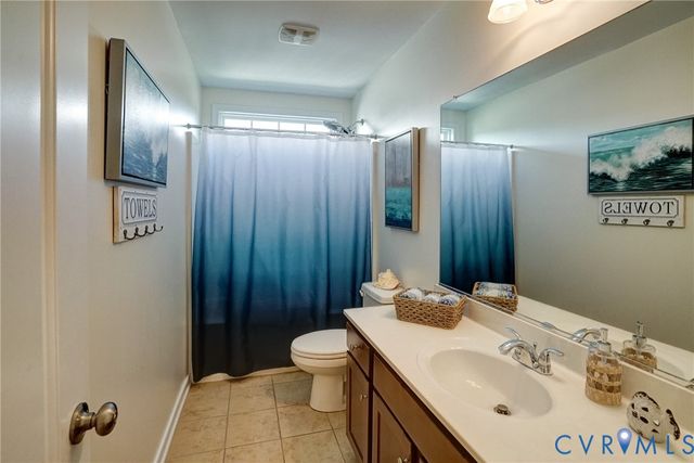 3736 Wivenhall Dr, Midlothian, VA 23112