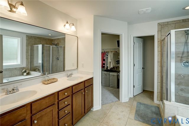 3736 Wivenhall Dr, Midlothian, VA 23112