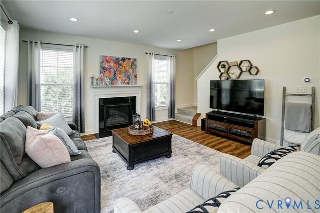 3736 Wivenhall Dr, Midlothian, VA 23112