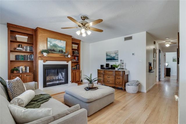 713 E Carroll Lane, Midwest City, OK 73110