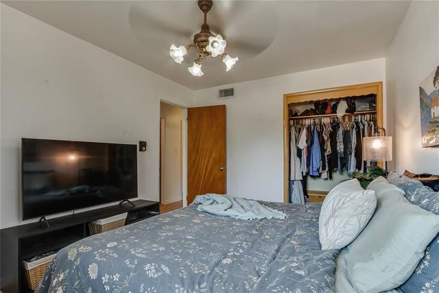 713 E Carroll Lane, Midwest City, OK 73110