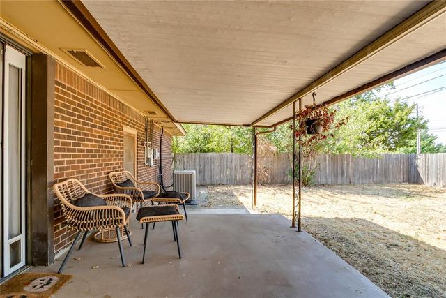 713 E Carroll Lane, Midwest City, OK 73110
