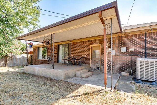 713 E Carroll Lane, Midwest City, OK 73110