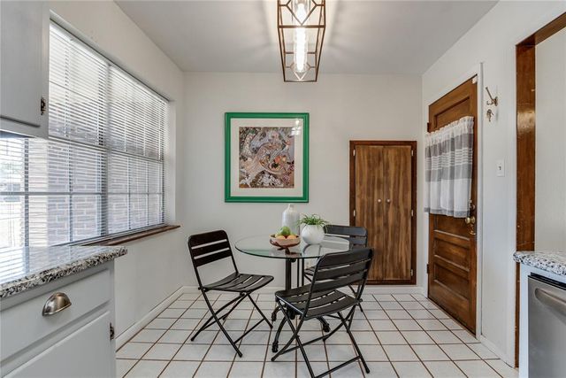 713 E Carroll Lane, Midwest City, OK 73110