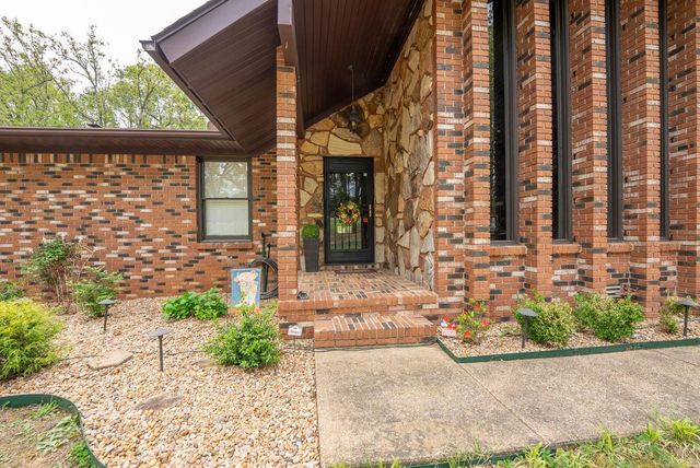 17263 N Highway 9, Mammoth Spring, AR 72554