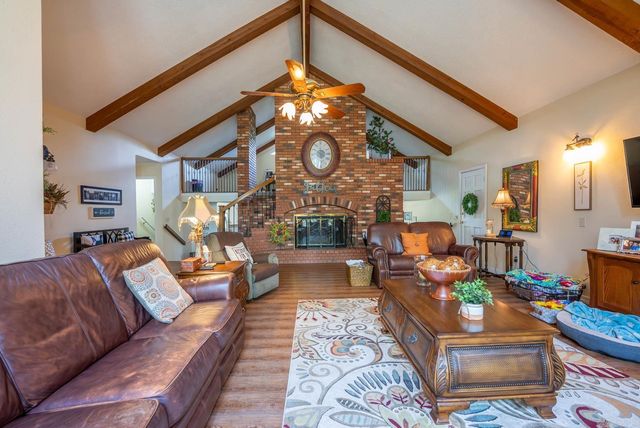 17263 N Highway 9, Mammoth Spring, AR 72554