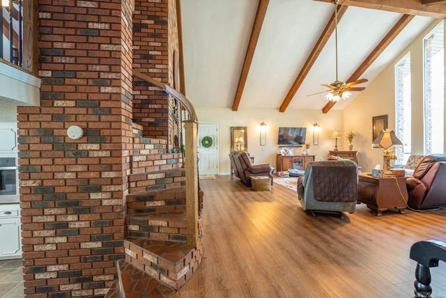 17263 N Highway 9, Mammoth Spring, AR 72554