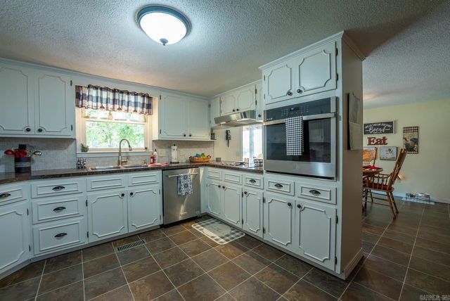 17263 N Highway 9, Mammoth Spring, AR 72554