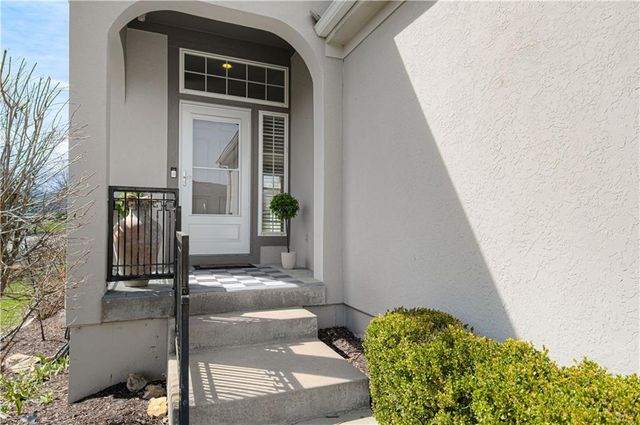 14317 Manor Court, Overland Park, KS 66224