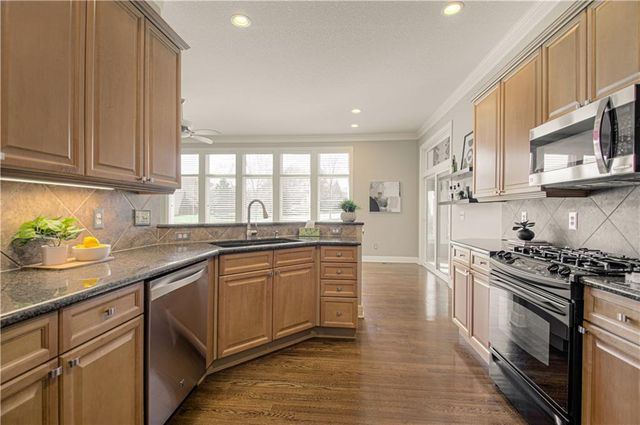 14317 Manor Court, Overland Park, KS 66224