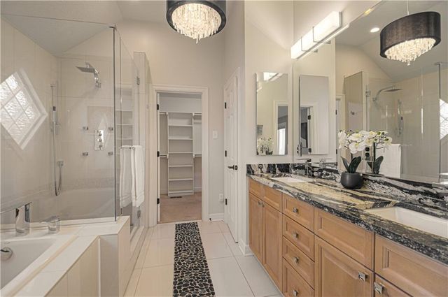 14317 Manor Court, Overland Park, KS 66224