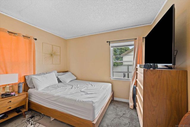 3562 Orange Ave, Long Beach, CA 90807