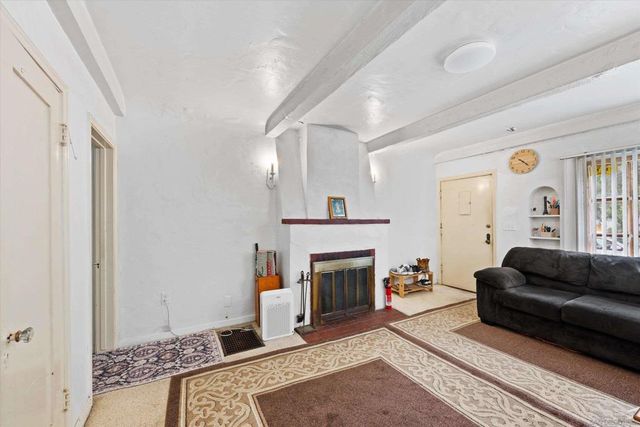 3562 Orange Ave, Long Beach, CA 90807
