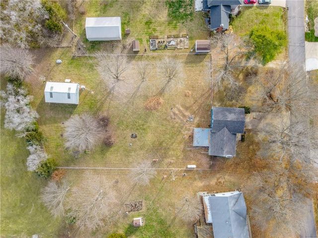 14655 Gale Road, Smithville, MO 64089