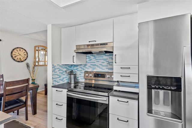 7571 121ST AVENUE, Largo, FL 33773