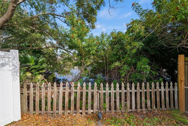 7571 121ST AVENUE, Largo, FL 33773