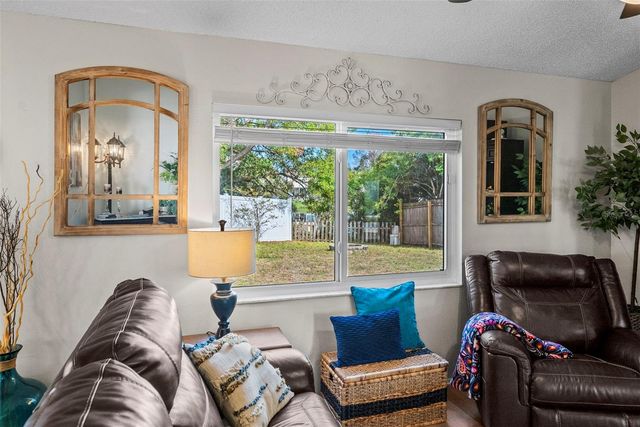 7571 121ST AVENUE, Largo, FL 33773