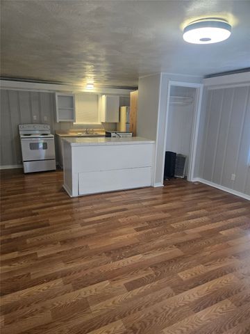 2604 Bomar Avenue 2610, Fort Worth, TX 76103