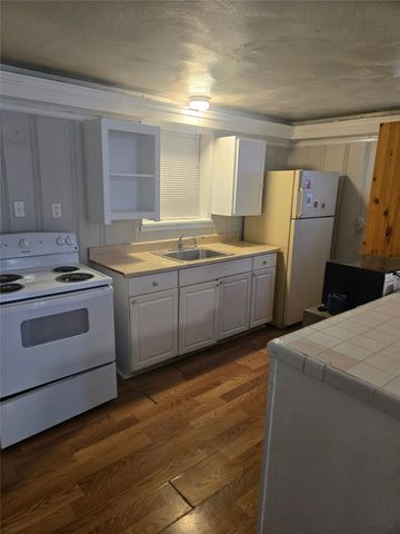 2604 Bomar Avenue 2610, Fort Worth, TX 76103