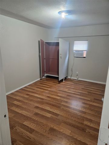 2604 Bomar Avenue 2610, Fort Worth, TX 76103