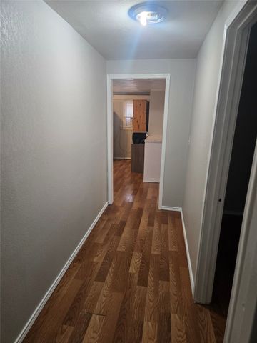 2604 Bomar Avenue 2610, Fort Worth, TX 76103