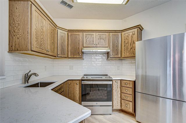 10409 VILLA VIEW CIRCLE 10409, Tampa, FL 33647