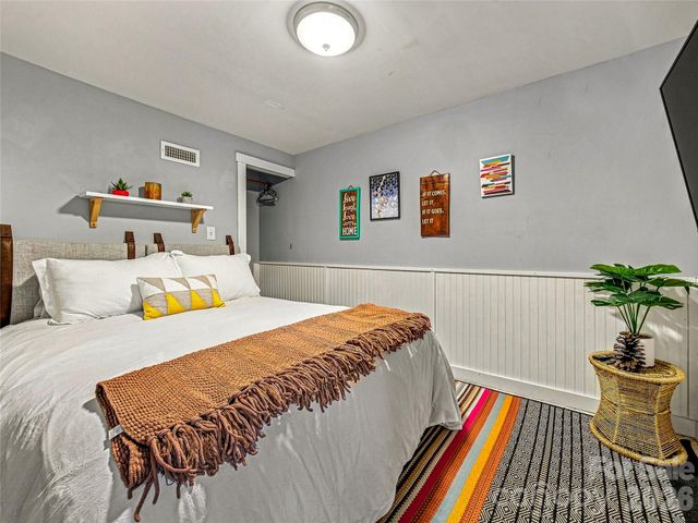 91 Deaver Street, Asheville, NC 28806