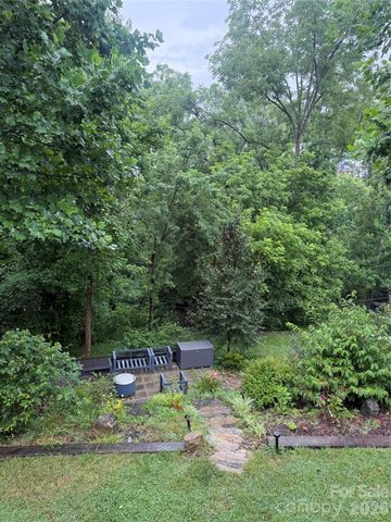 91 Deaver Street, Asheville, NC 28806