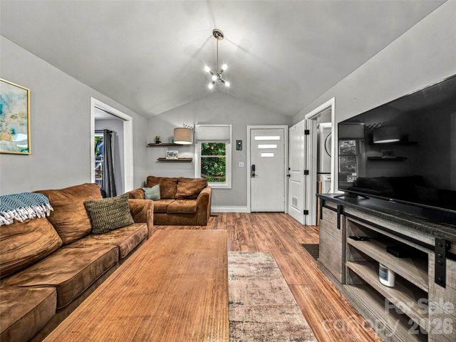 91 Deaver Street, Asheville, NC 28806
