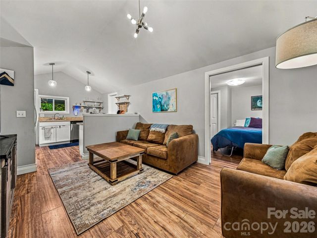 91 Deaver Street, Asheville, NC 28806