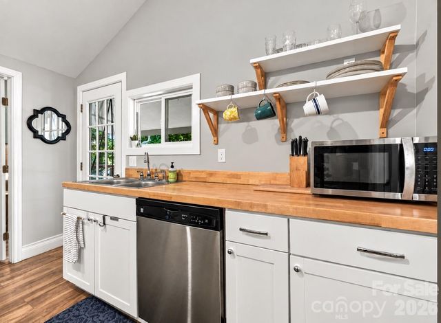 91 Deaver Street, Asheville, NC 28806