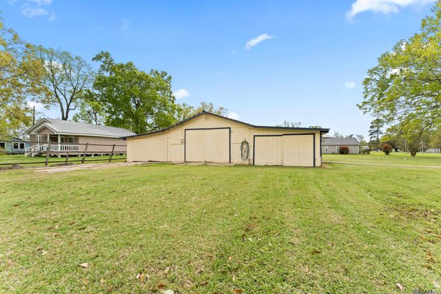 45109 Kid Bourgeois Rd, St Amant, LA 70774