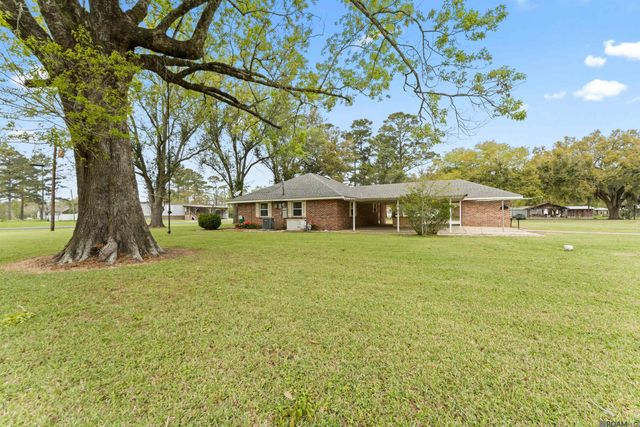 45109 Kid Bourgeois Rd, St Amant, LA 70774