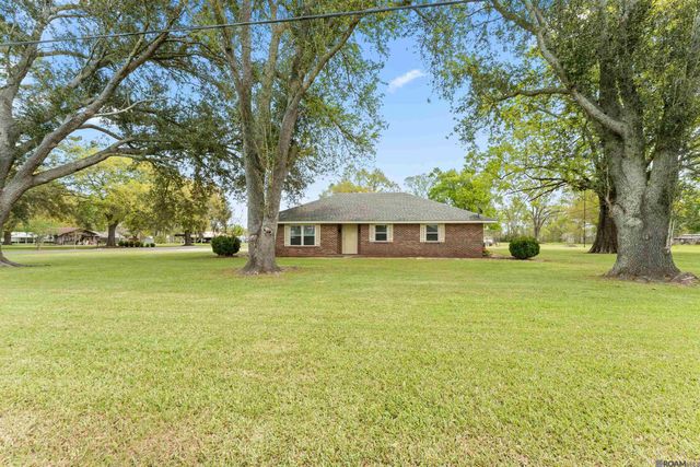 45109 Kid Bourgeois Rd, St Amant, LA 70774