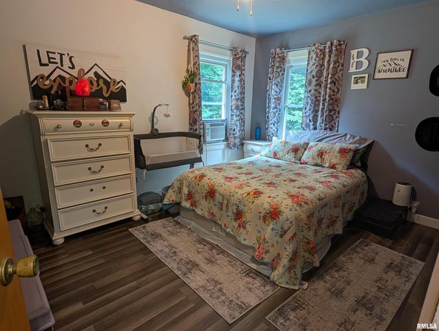 532 State Route 146, Golconda, IL 62938