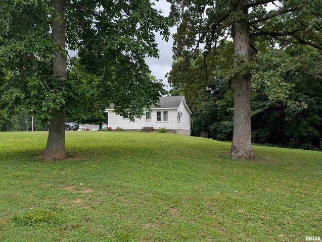 532 State Route 146, Golconda, IL 62938