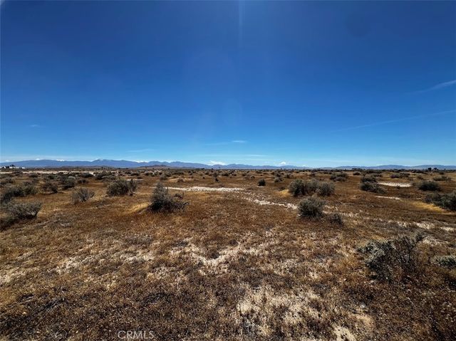 127 E Avenue H, Lancaster, CA 93535
