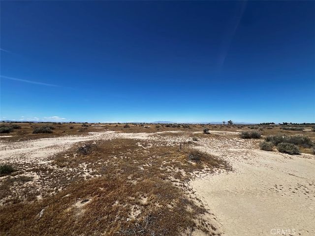 127 E Avenue H, Lancaster, CA 93535