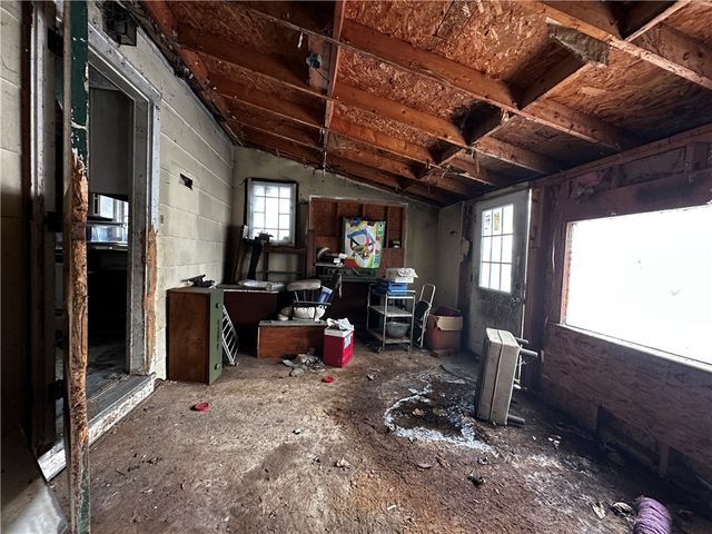 243 grant St, City Of Franklin, PA 16323