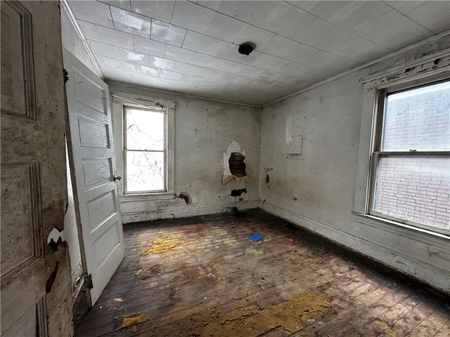 243 grant St, City Of Franklin, PA 16323