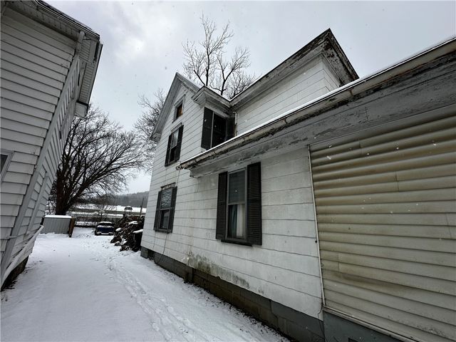 243 grant St, City Of Franklin, PA 16323