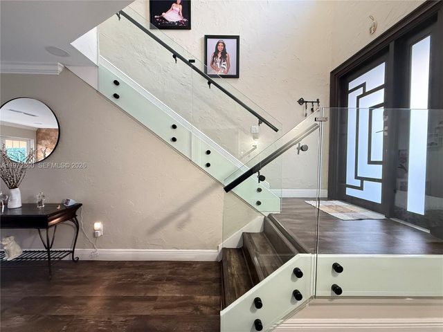 8648 NW 1st Ln, Miami, FL 33126