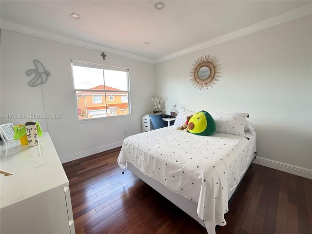 8648 NW 1st Ln, Miami, FL 33126