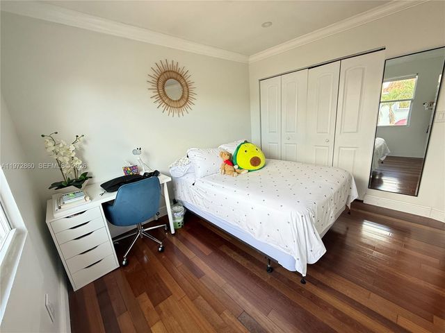 8648 NW 1st Ln, Miami, FL 33126