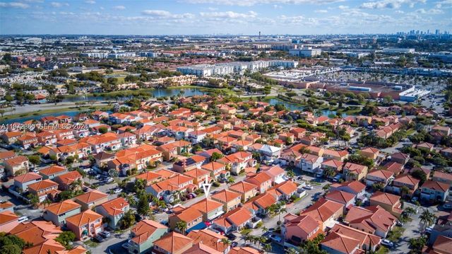 8648 NW 1st Ln, Miami, FL 33126