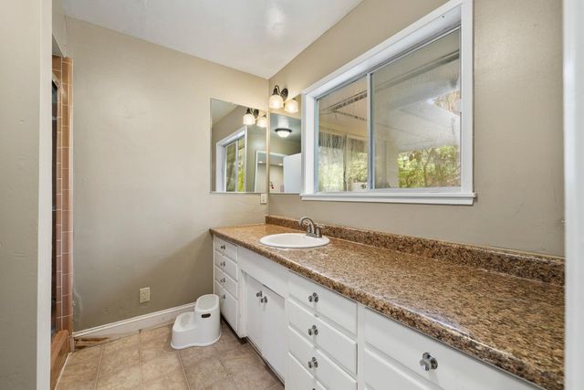 339 Alpine Dr, Colfax, CA 95713