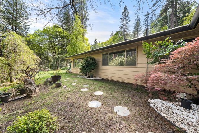 339 Alpine Dr, Colfax, CA 95713